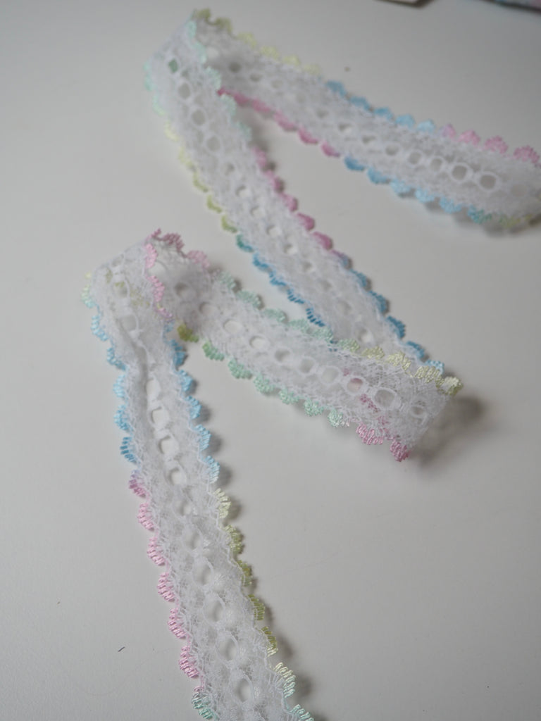 Pastel Rainbow Scallop Lace Trim 3.5cm