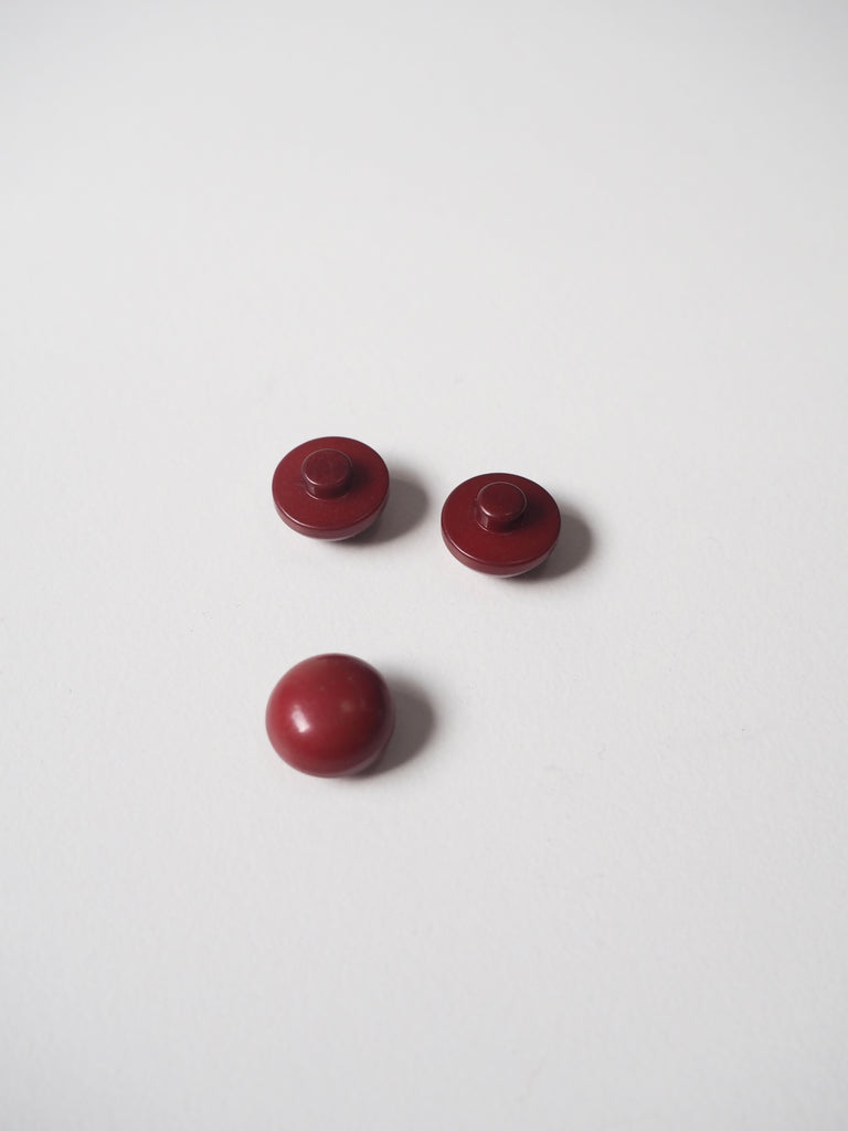 Red Dome Shank Button 10mm