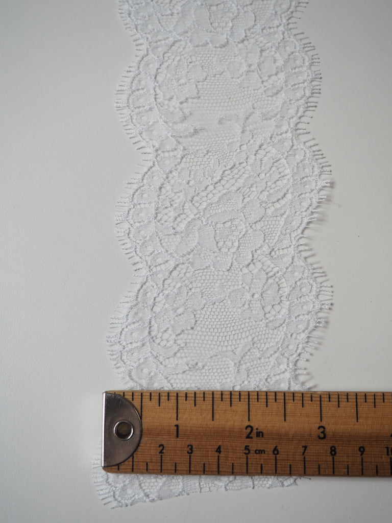 White Rose Scallop Lace Trim 8.5cm