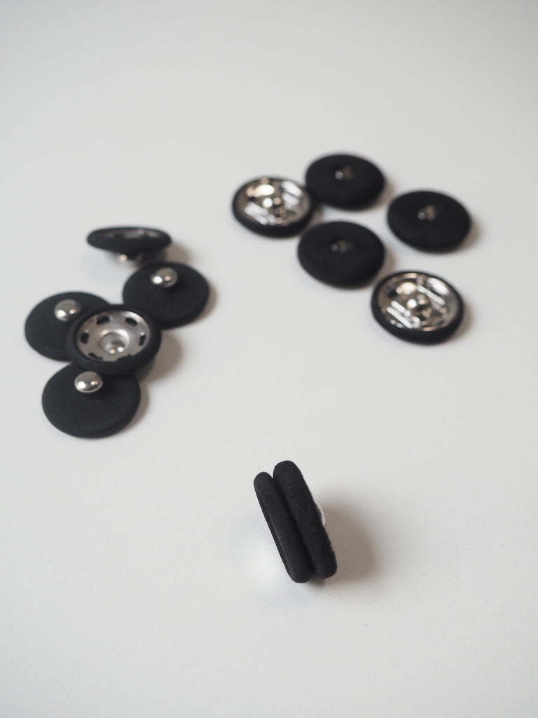 Black Fabric Covered Press Studs 19mm