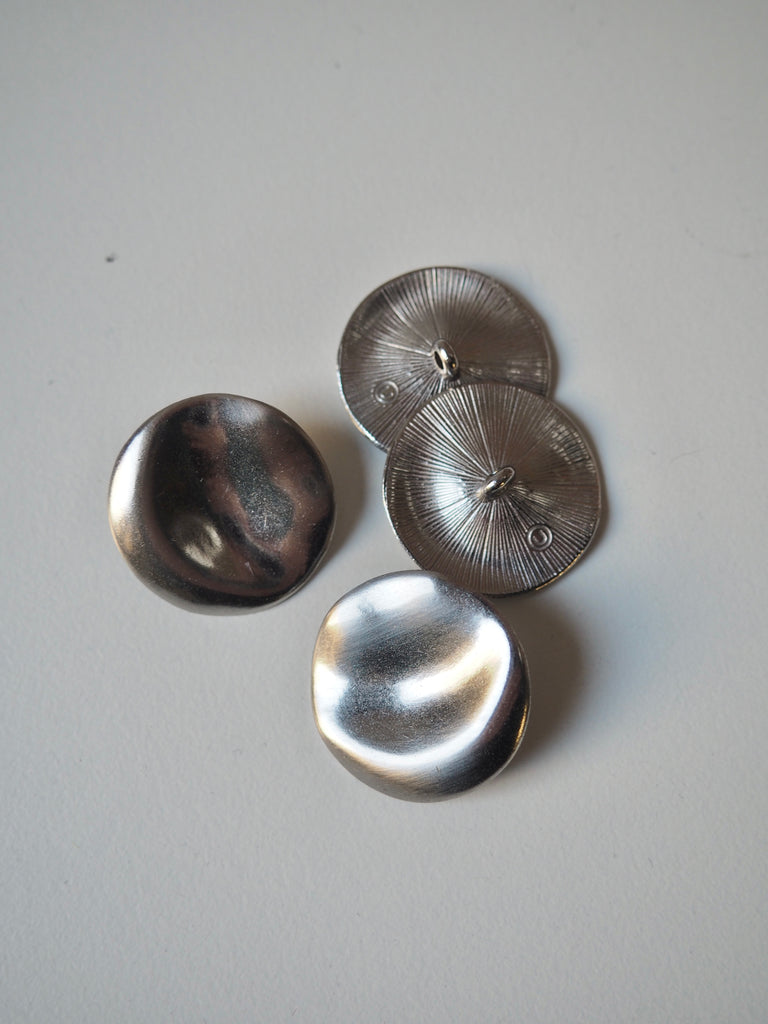 Silver Ripple Shank Buttons 26mm/42L