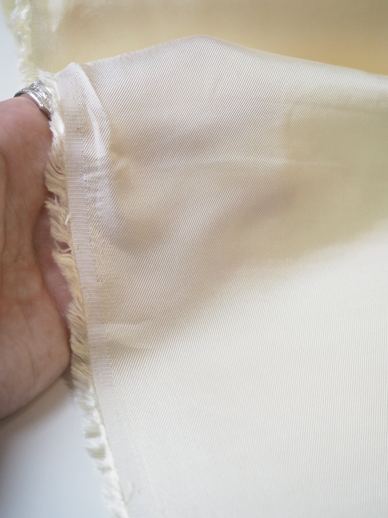 Vanilla Viscose Satin Twill Lining