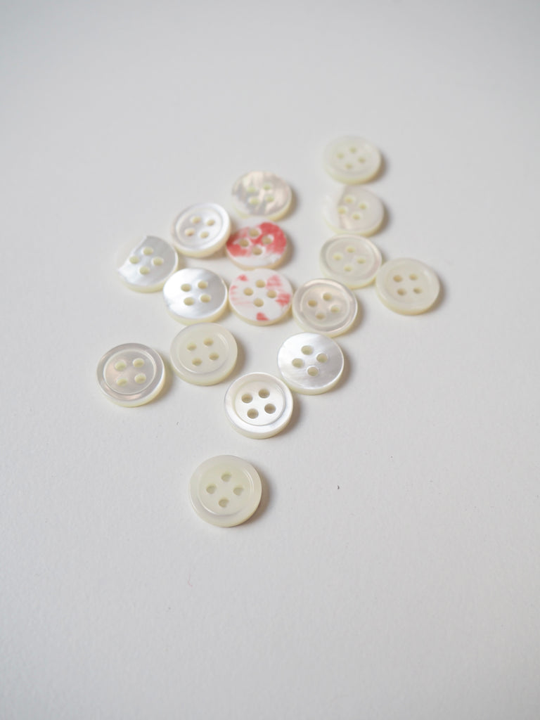 Mother Of Pearl Shell Rimmed Button 10mm