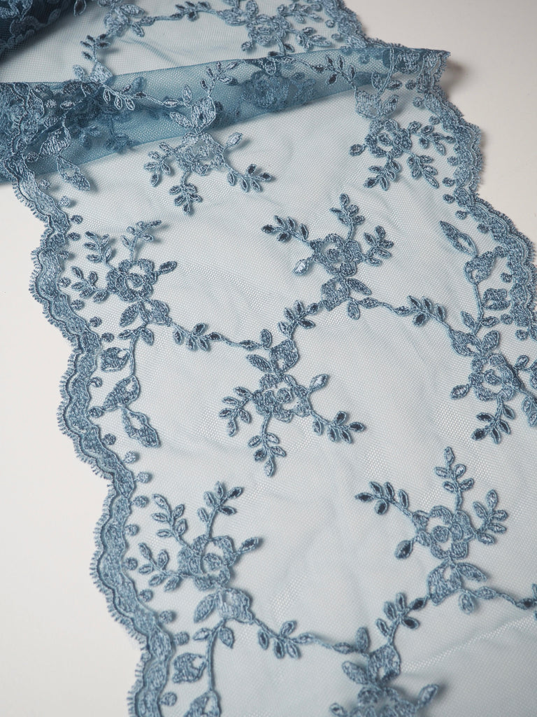 Storm Blue Rose Garland Scallop Lace Trim 22cm