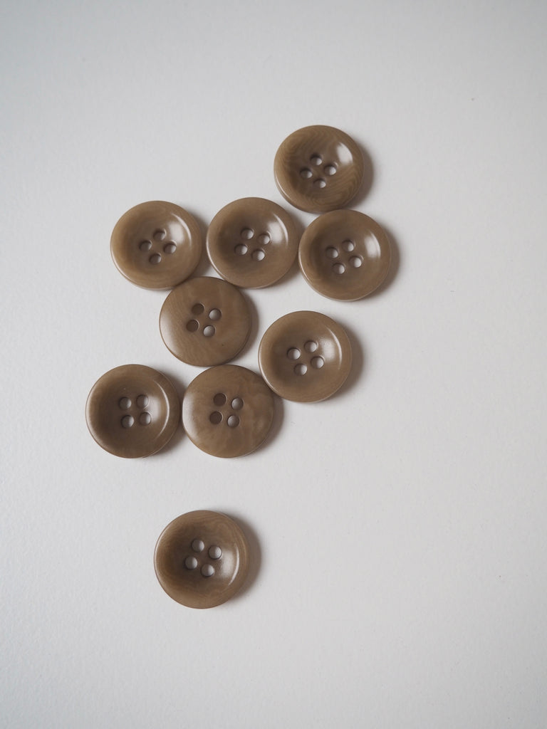 FOLK Rounded Corozo Buttons 15mm/24L