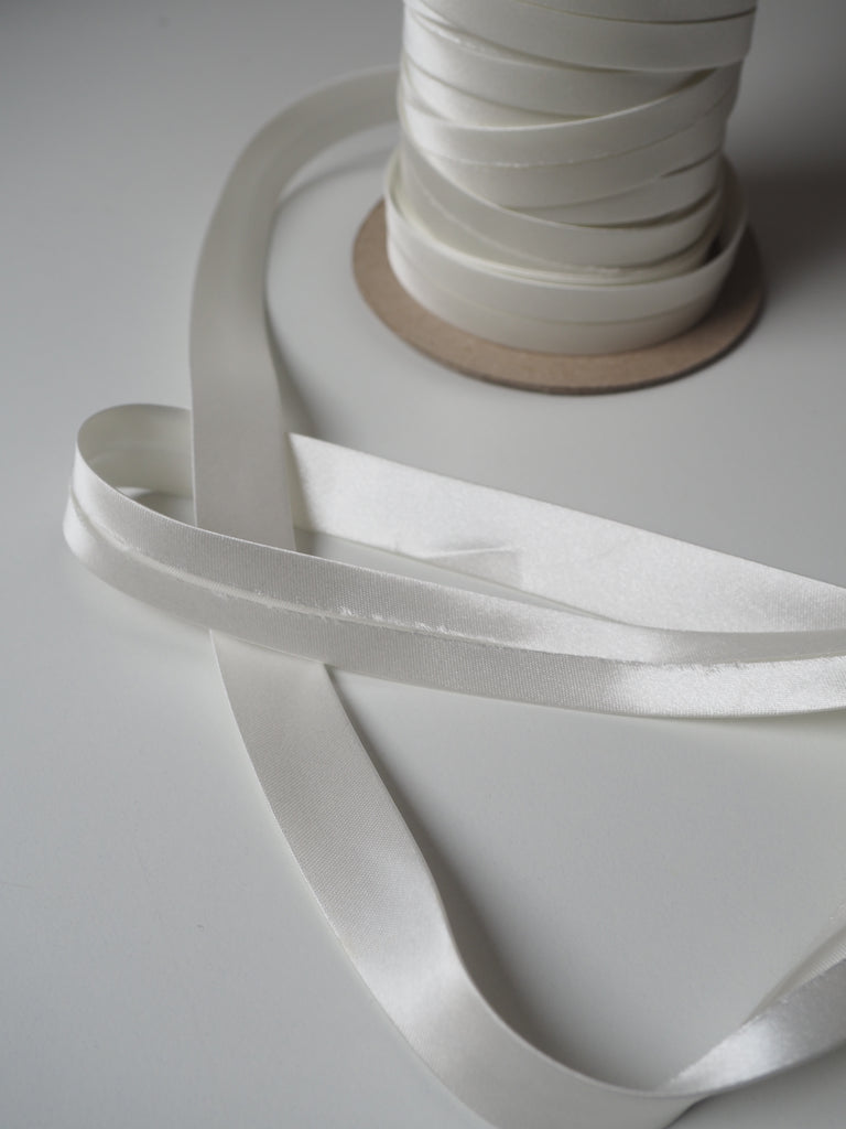 Ivory Satin Bias Binding 18mm