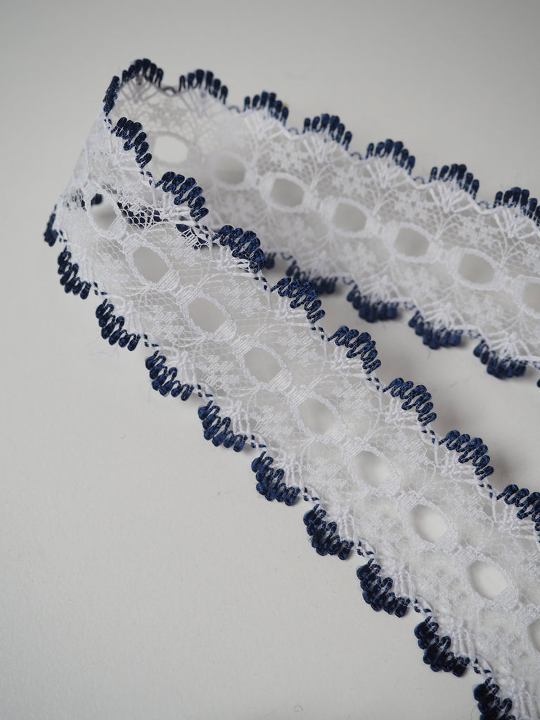 Navy Scallop Lace Trim 3.5cm