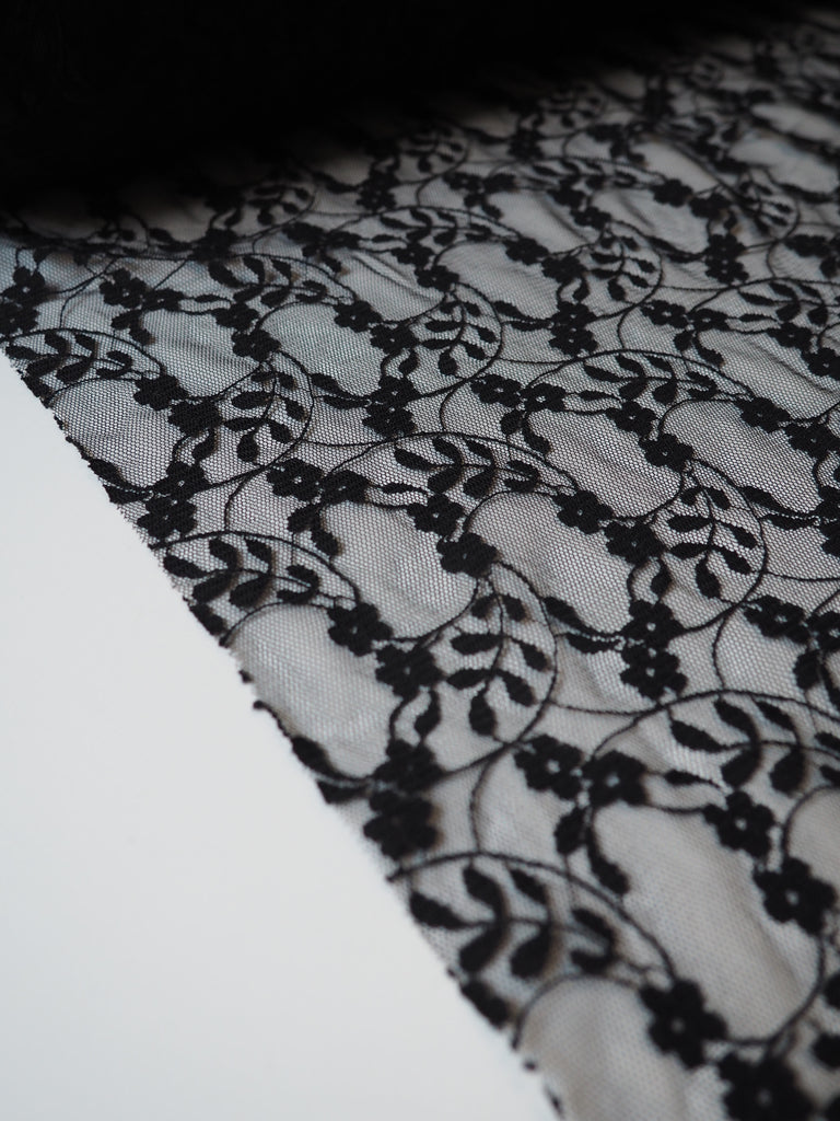 Black Trailing Flower Lace