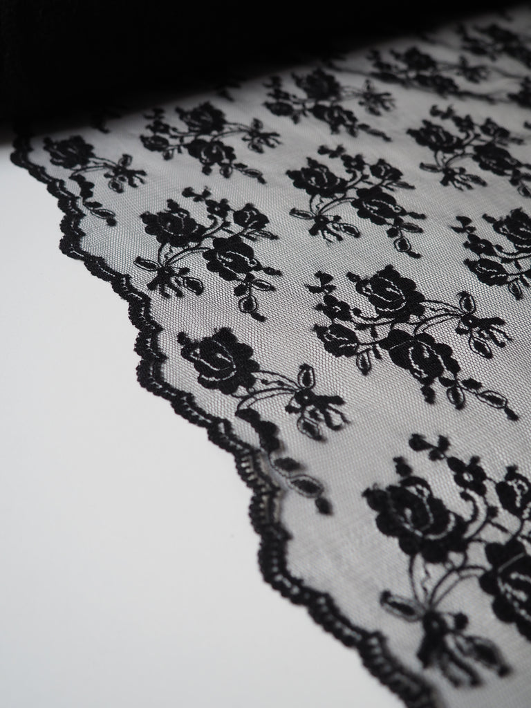 Black Peony Bouquet Scallop Lace