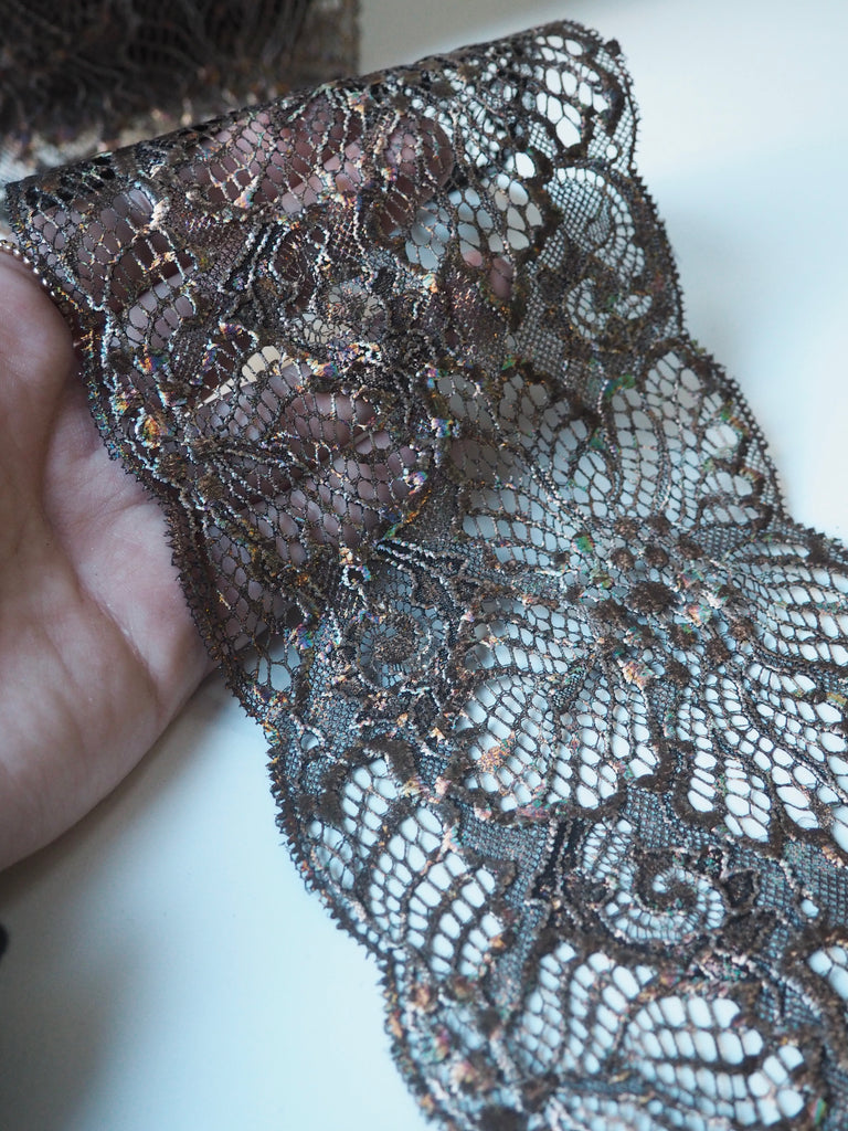 Copper Foliage Foiled Scallop Lace Trim 12cm