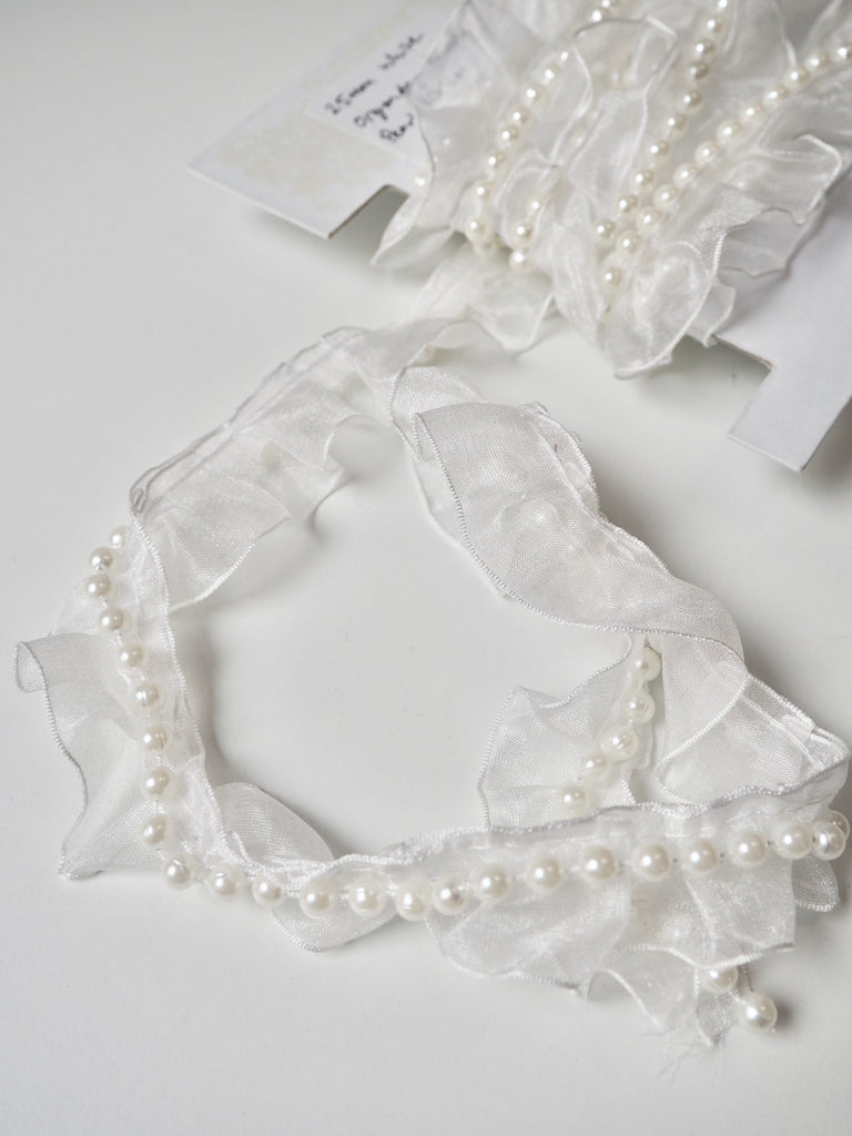 White Pearl Organdy Ruffle Trim 25mm