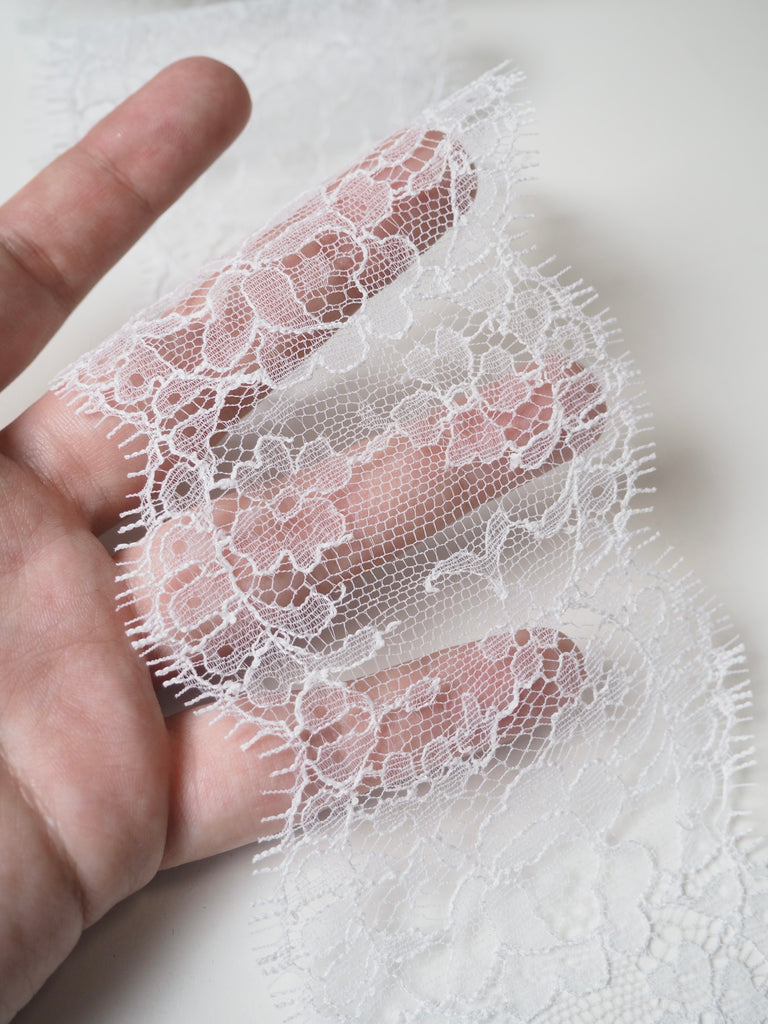 White Rose Scallop Lace Trim 8.5cm