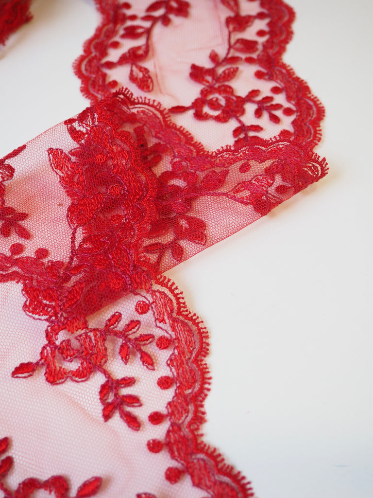 Rouge Rose Garland Scallop Lace Trim 9.5cm