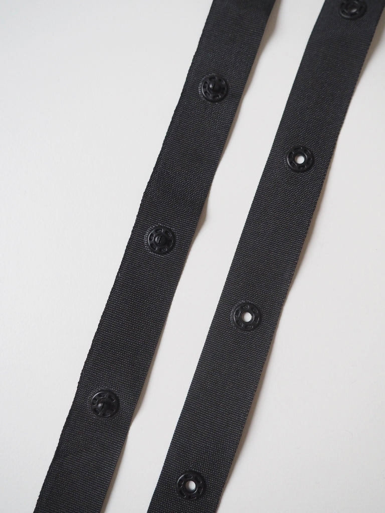 Black Press Stud Tape