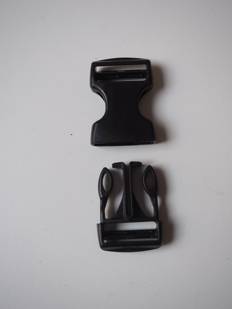 Black Dual Adjust Side Release Buckle 25mm