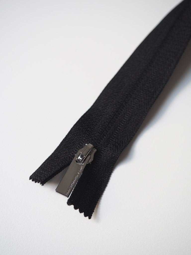 Branded Pull Black Invisible Open-Ended Zips