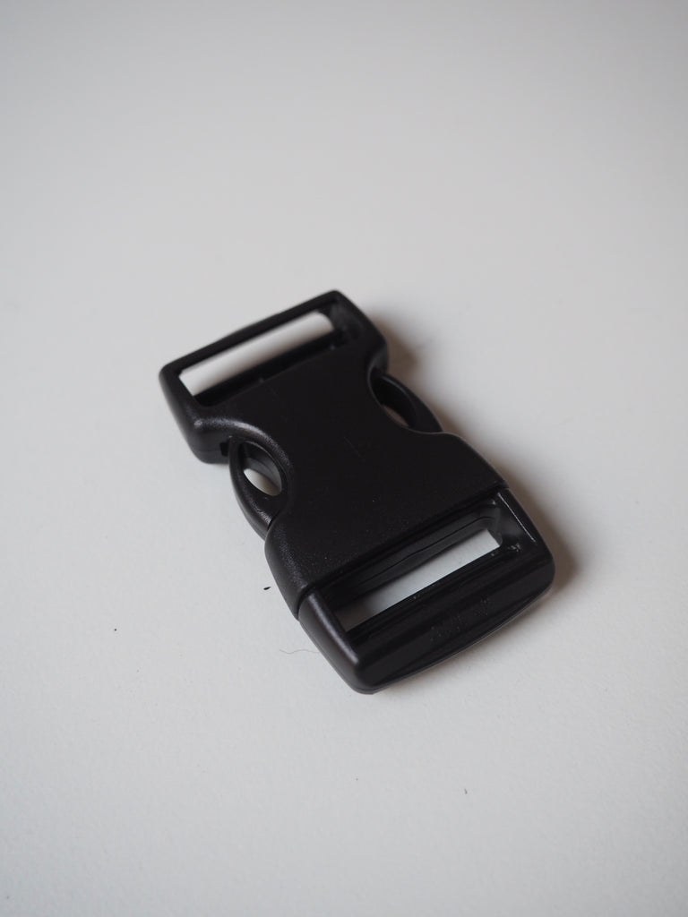 Black Dual Adjust Side Release Buckle 25mm