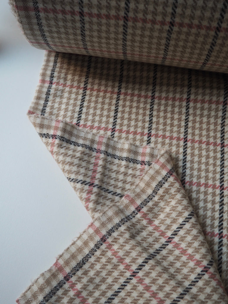 Salmon + Beige Houndstooth Check Wool