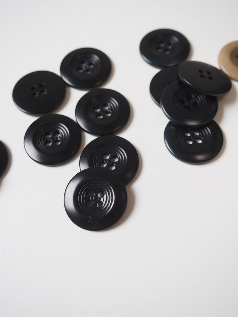 FOLK Target Corozo Buttons 20mm/30L