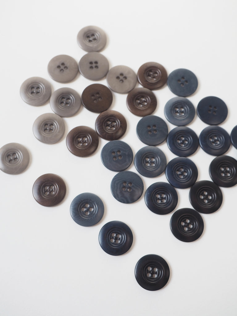 FOLK Target Corozo Buttons 18mm/28L