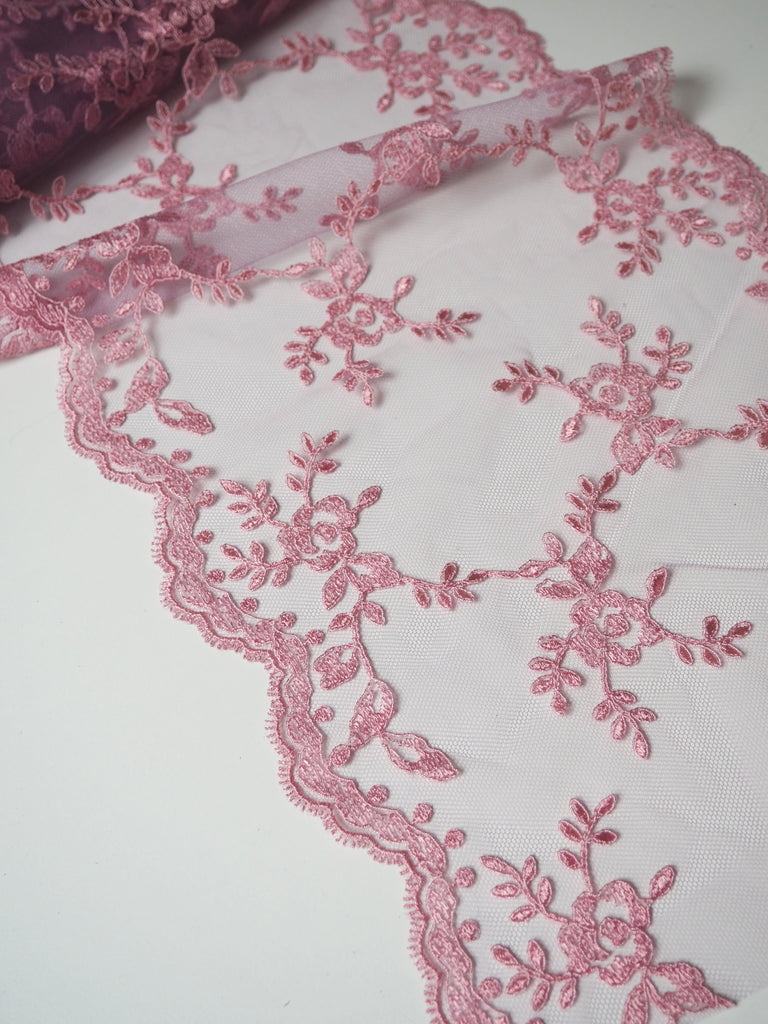 Pink Rose Garland Scallop Lace Trim 22cm