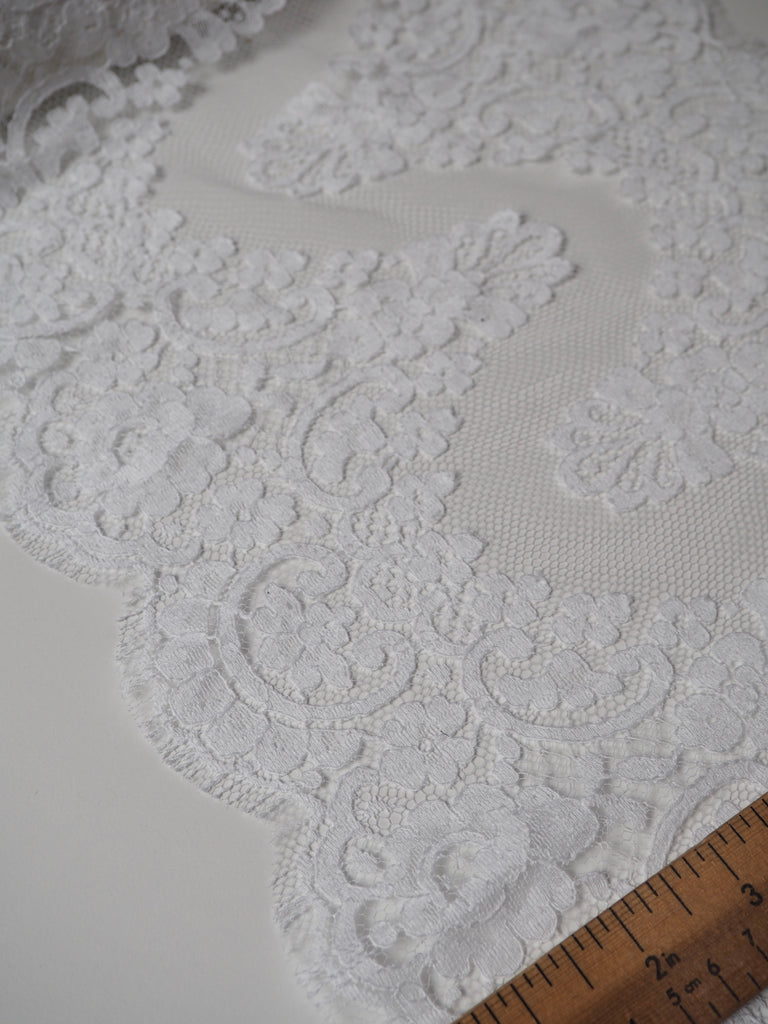 White Wave Scallop Lace Trim 26cm