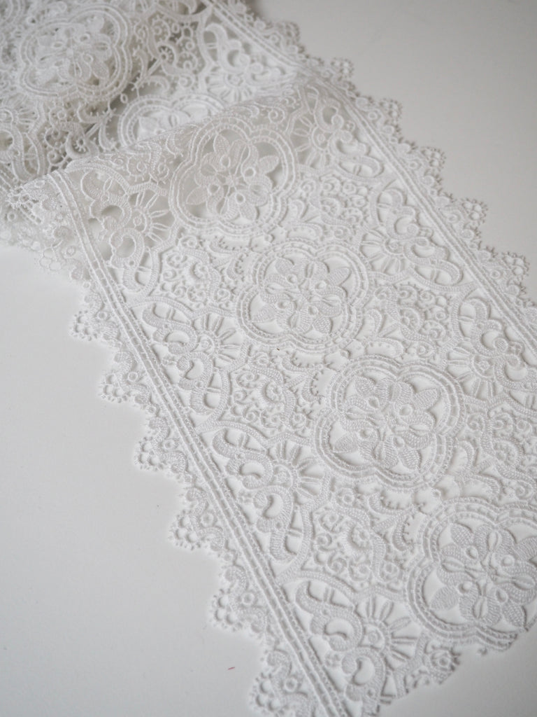 White Ornate Cotton Lace Trim 15cm