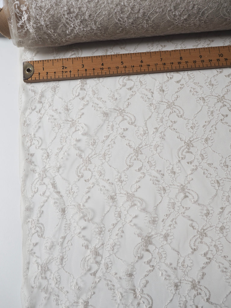 Oyster Dainty Garland Lace