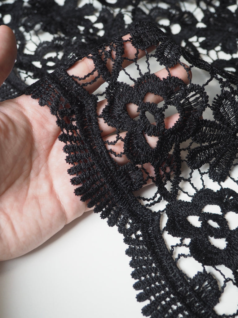 Black Scallop Guipure Lace