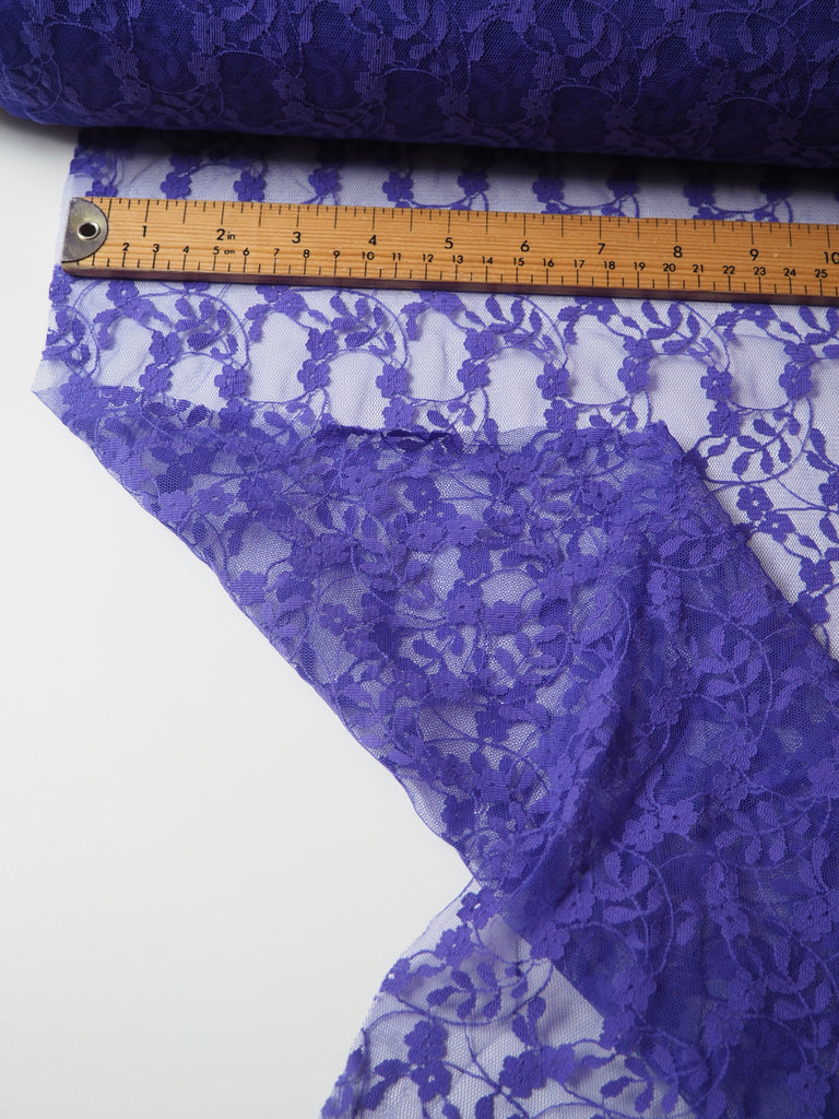 Violet Trailing Flower Lace