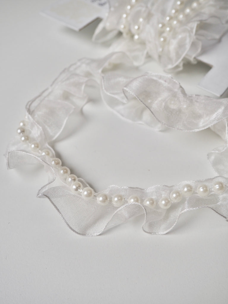 White Pearl Organdy Ruffle Trim 25mm