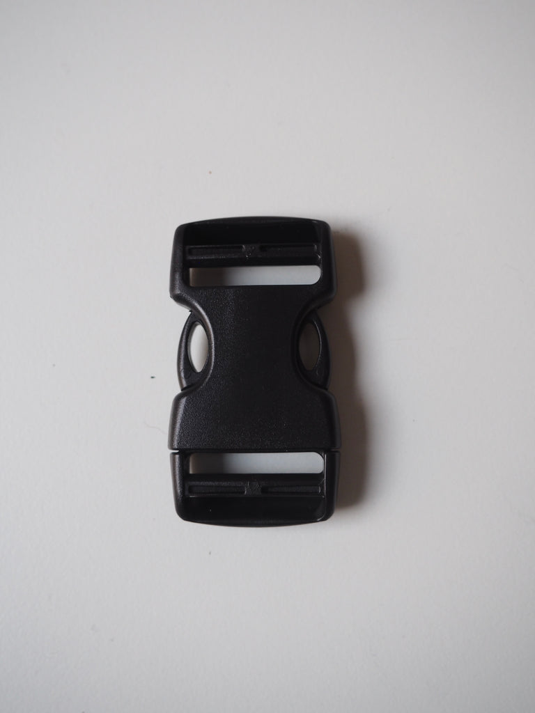 Black Dual Adjust Side Release Buckle 25mm