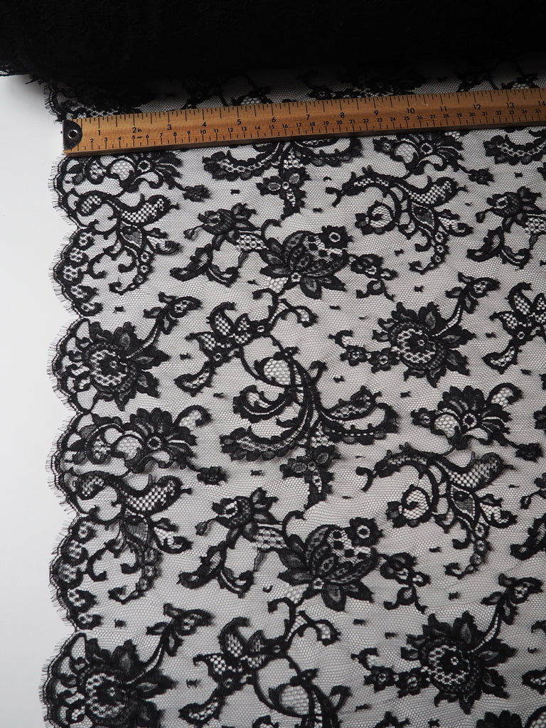 Black Scalloped Chantilly Lace