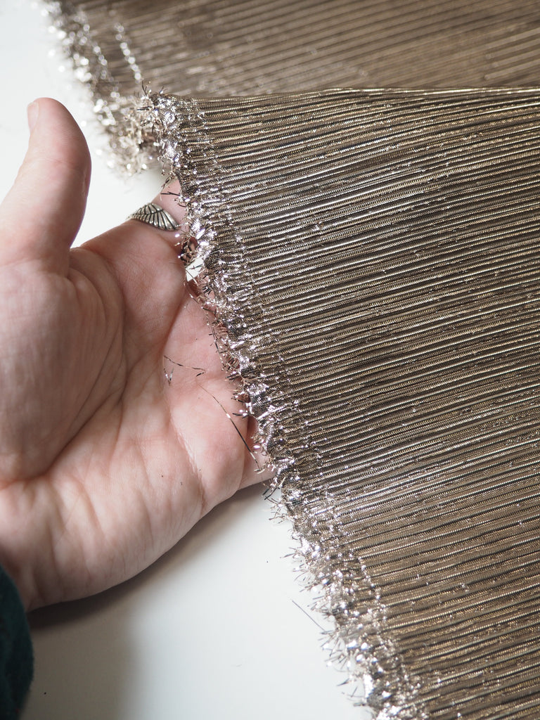 Metallic Rib Cloqué