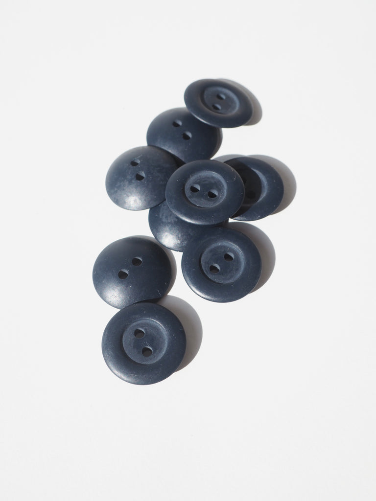 Midnight Rubber Button 20mm/31L