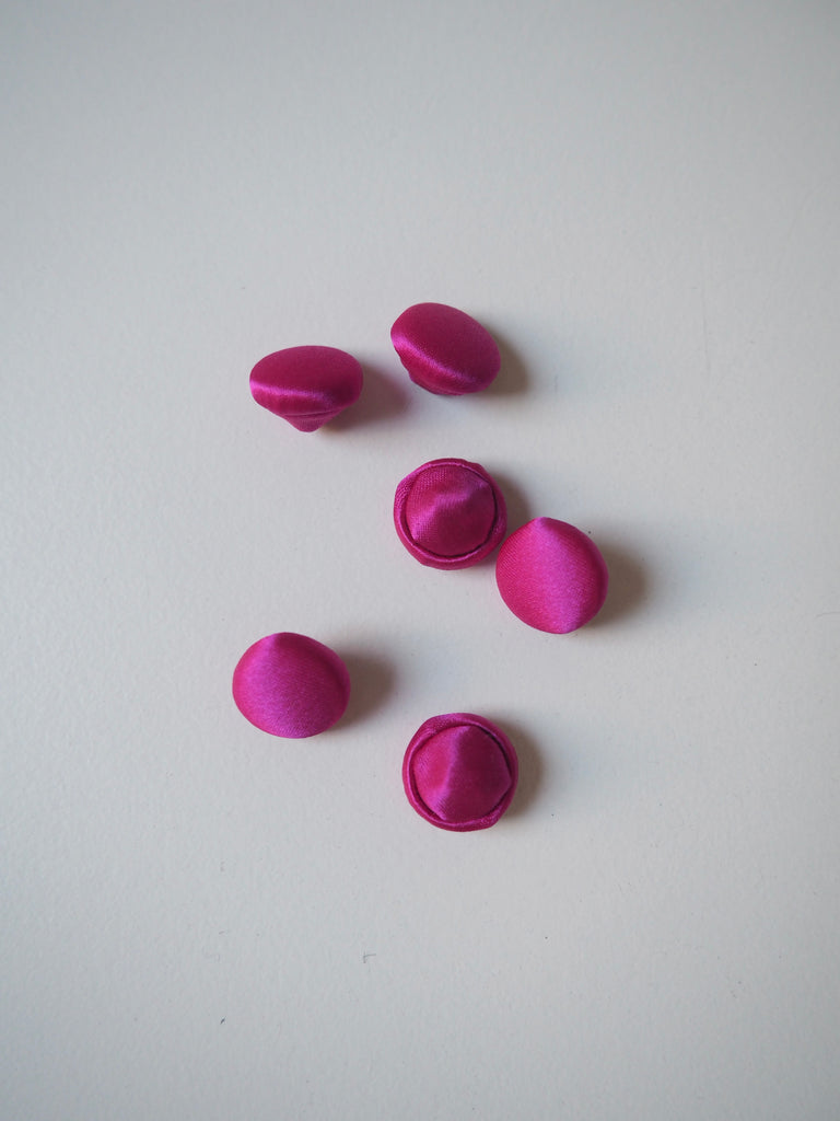 Magenta Silk Satin Fabric Covered Buttons 12mm