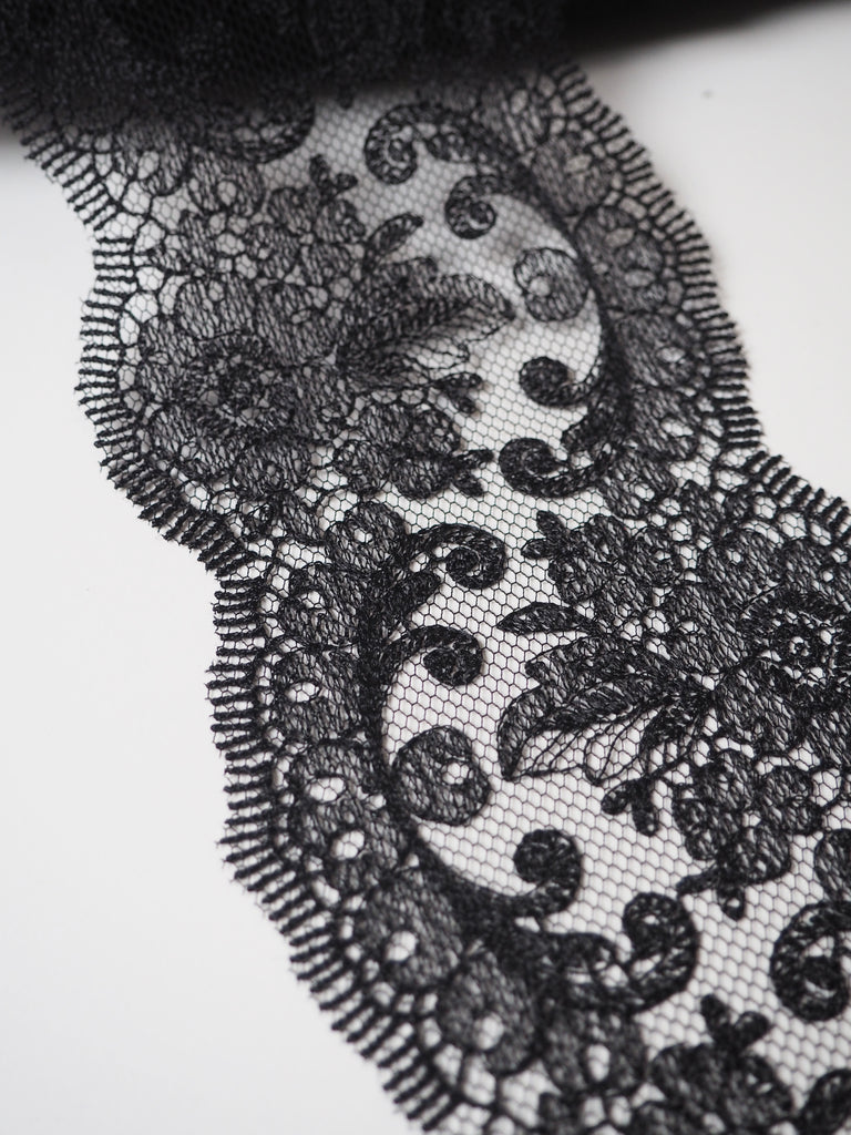 Black Filigree Corded Scallop Lace Trim 10cm