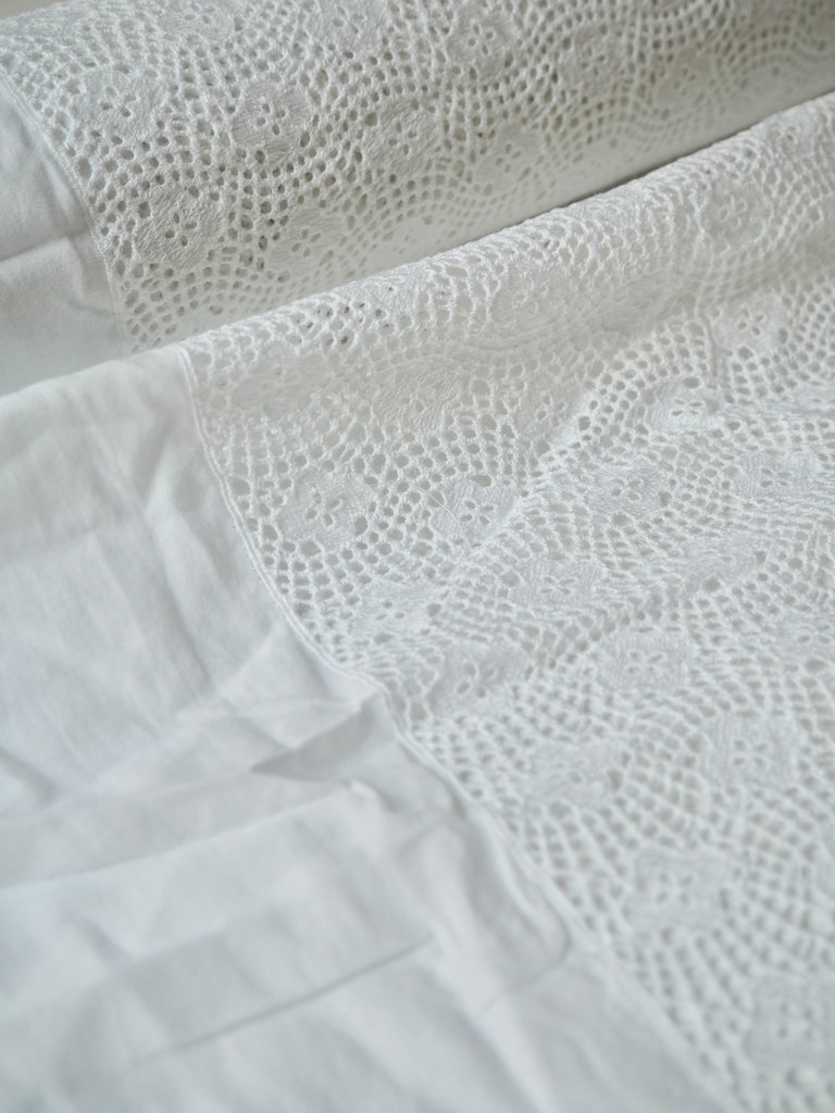 White Floral Guipure Cotton/Viscose