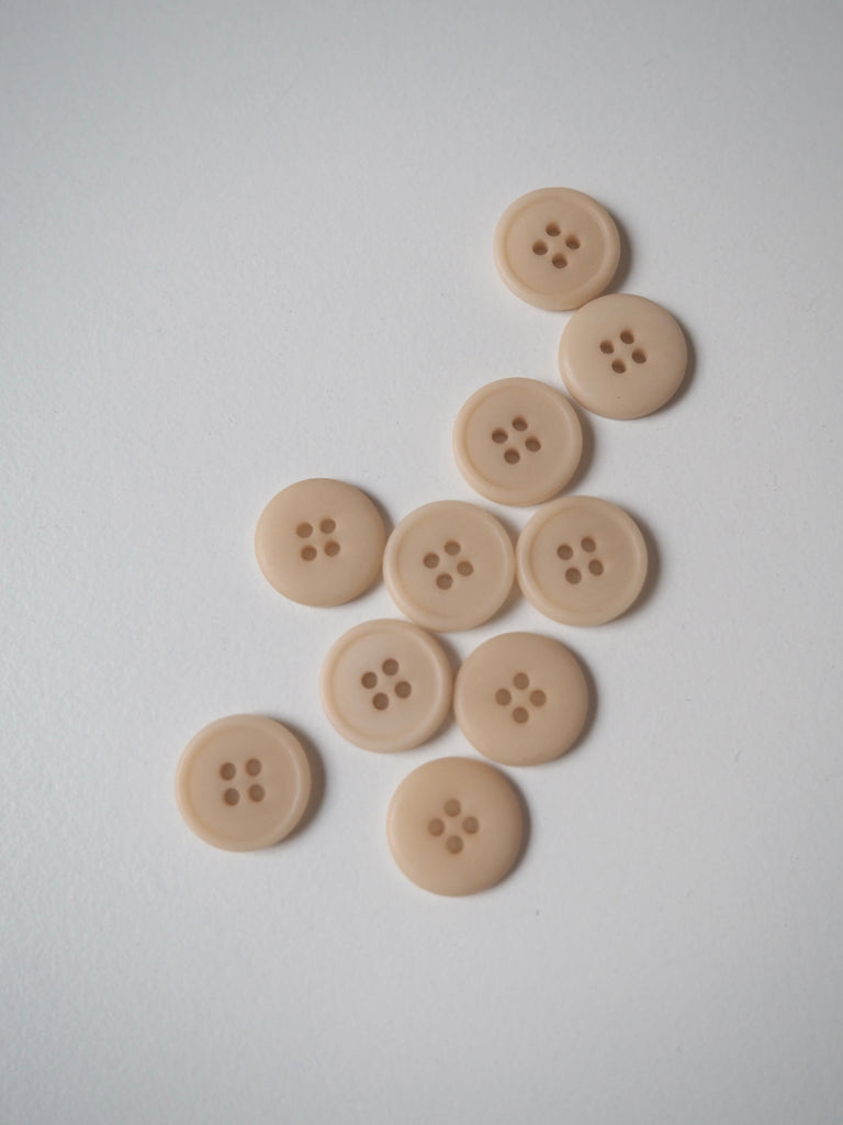 FOLK Flat-Rimmed Corozo Buttons 12mm/18L