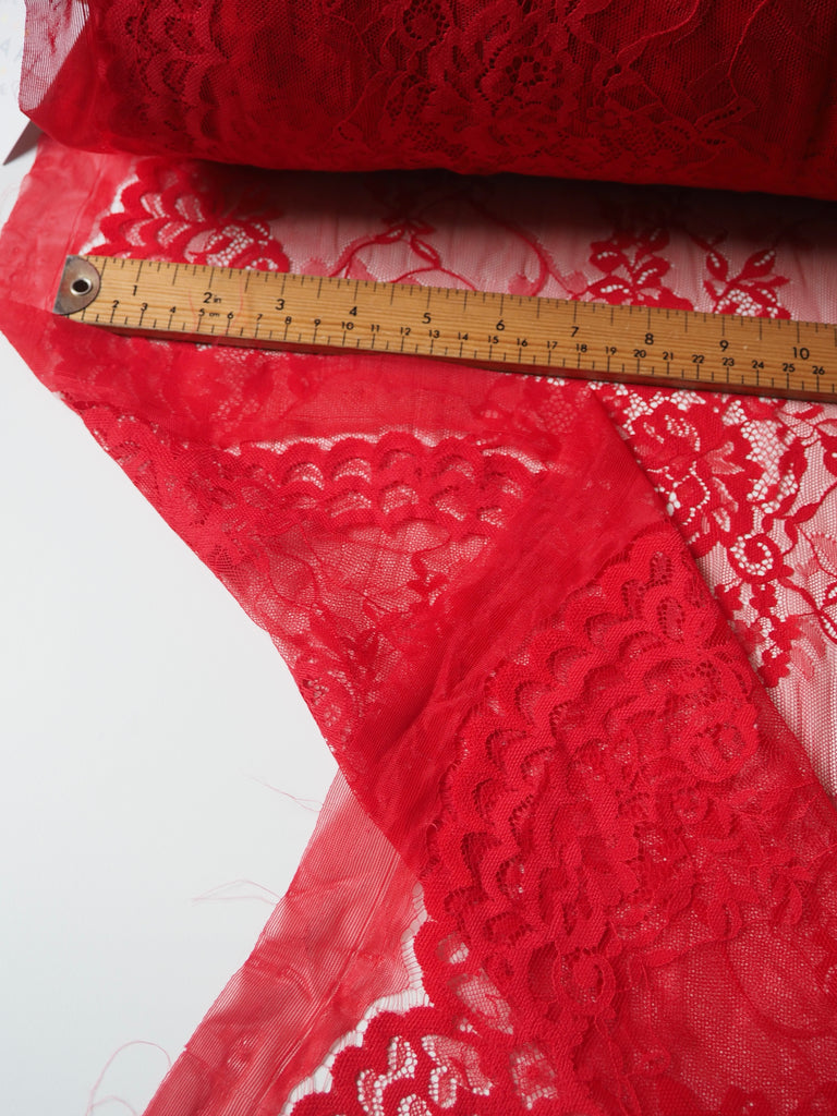 Red Floral Motif Scallop Lace