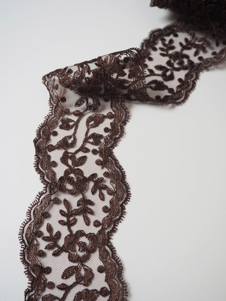 Brown Rose Garland Scallop Lace Trim 6cm