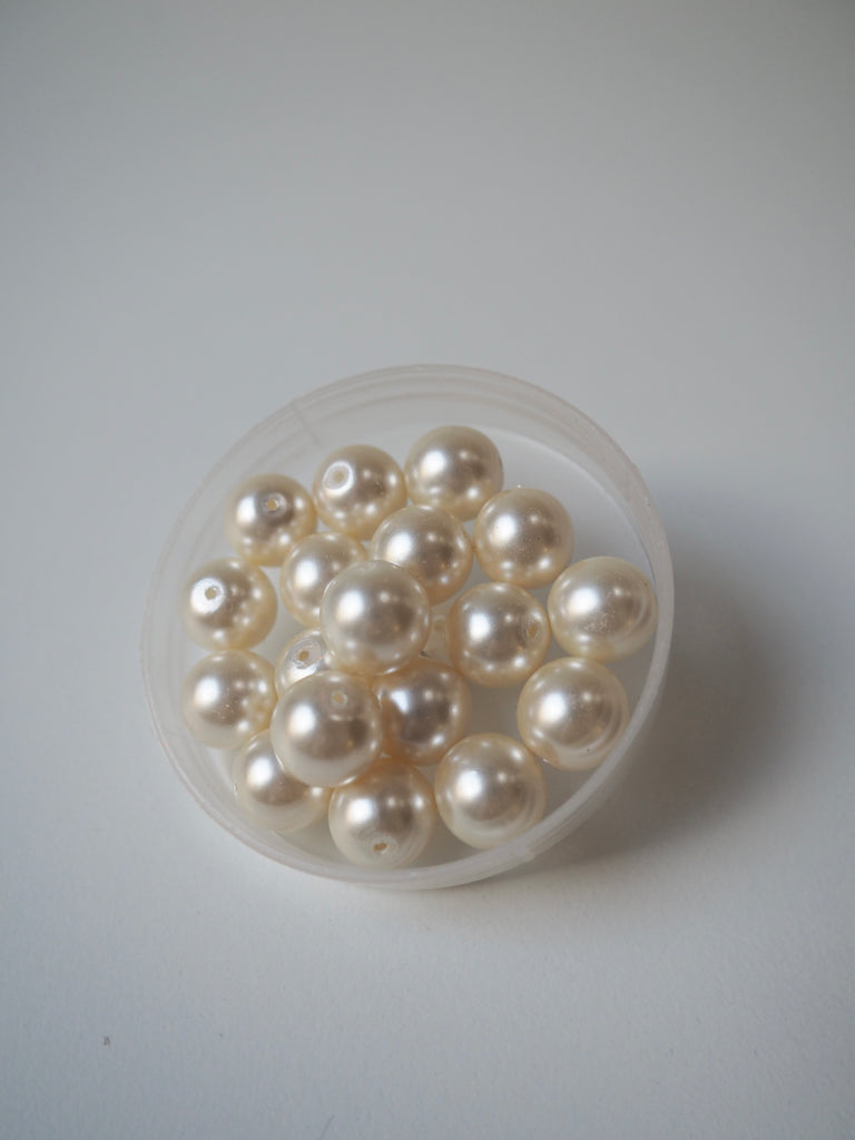 Antique Faux Pearl Beads 12mm