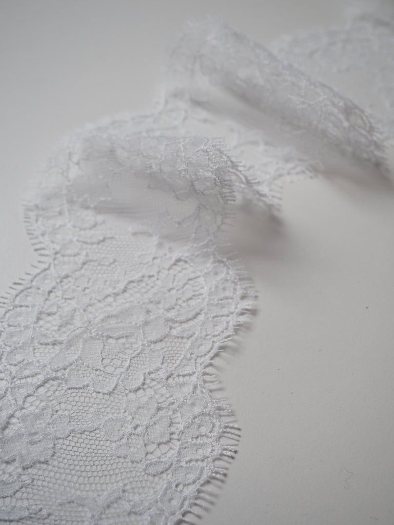 White Rose Scallop Lace Trim 8.5cm