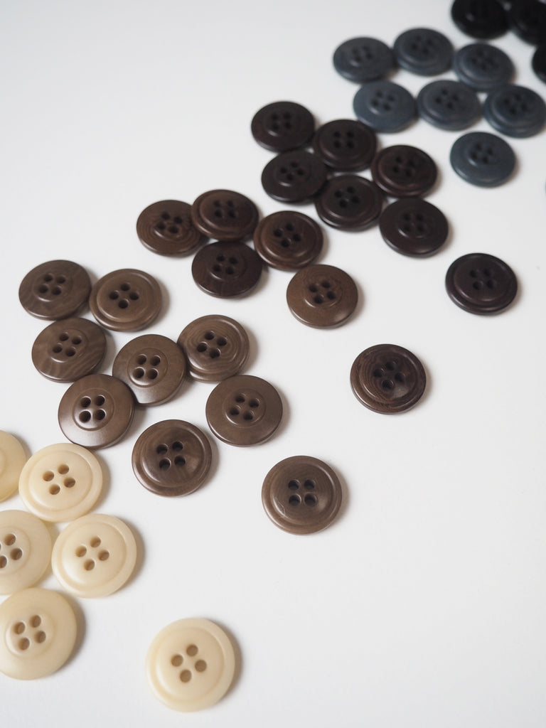 FOLK Rounded-rim Corozo Buttons 15mm/24L