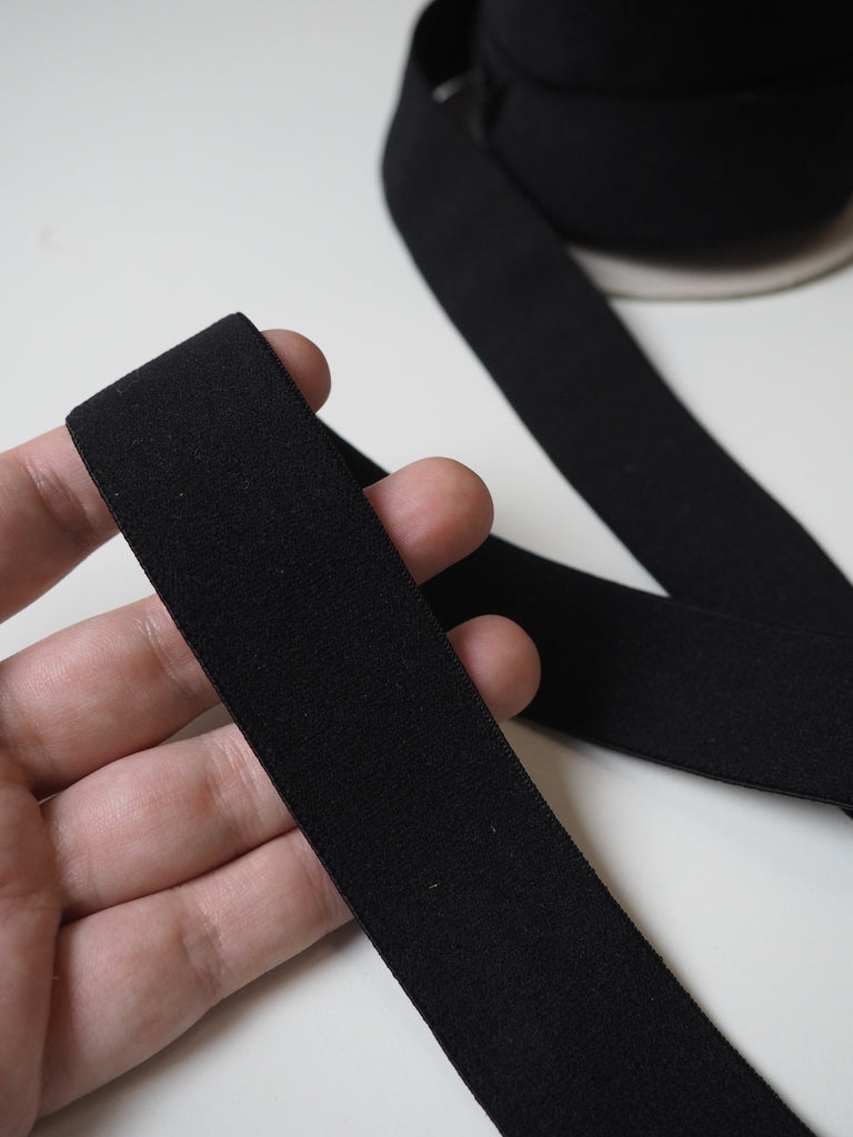 Black Plush Elastic 32mm