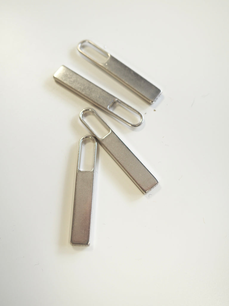 Silver Zipper Pull 38mm