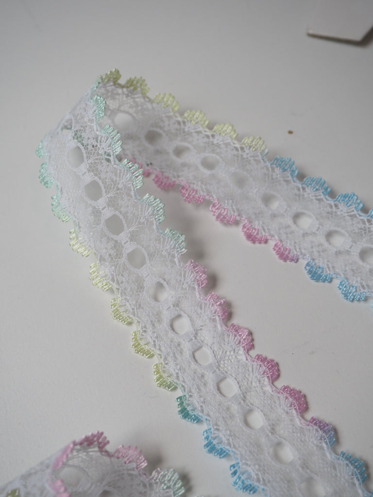 Pastel Rainbow Scallop Lace Trim 3.5cm