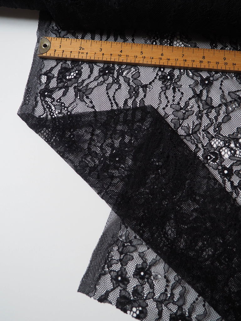 Black Swirl Chantilly Lace