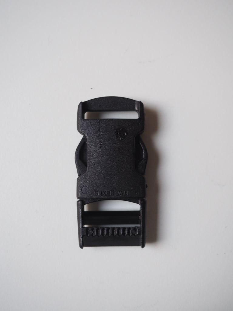 Black Squared Side Release Buckle 30mm