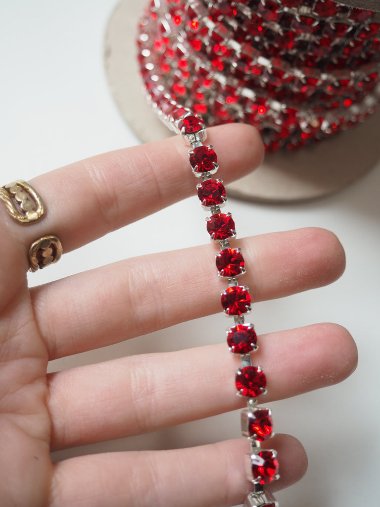 Preciosa Ruby Crystal + Silver Cup Chain - 5mm